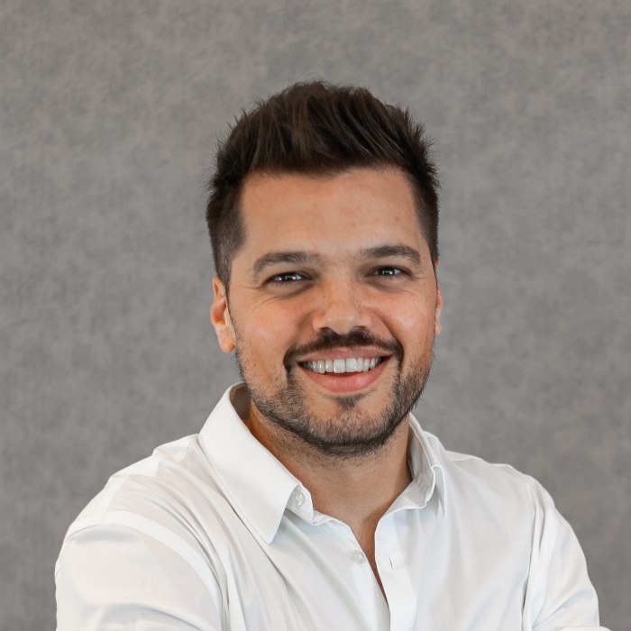 Mauricio Schnaider
